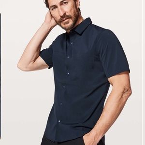 Lululemon Zenway Short Sleeve Buttondown - True Navy